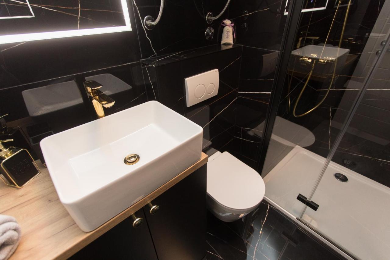 Apartment Gold Podstrana Buitenkant foto